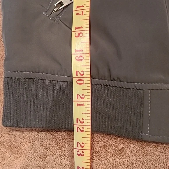 Khaki green bomber jacket - Picture 9 of 14